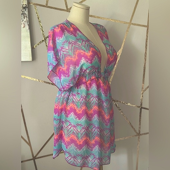 Miken Colorful Chevron Pattern Cover-Up (870) - Picture 3 of 10